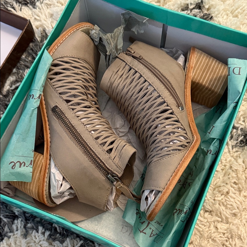 Tan Ankle Boots with Woven Design